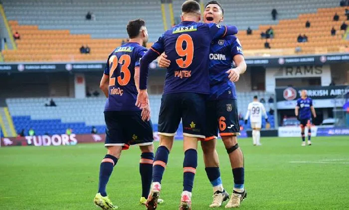 Basaksehir với Hatayspor