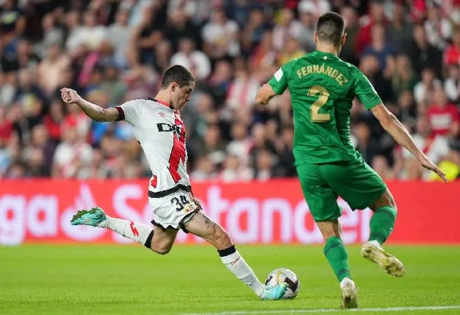 Rayo Vallecano cùng Almeria