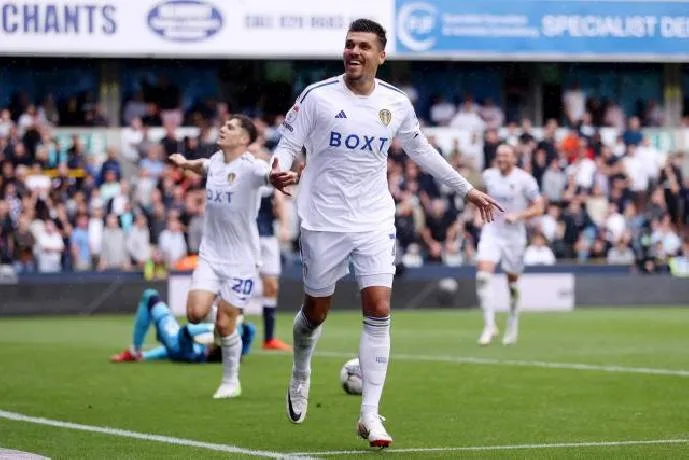 Leeds cùng Hull