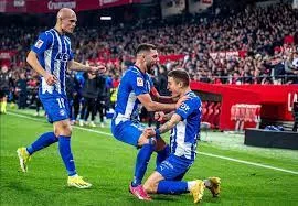 Alaves cùng Cadiz