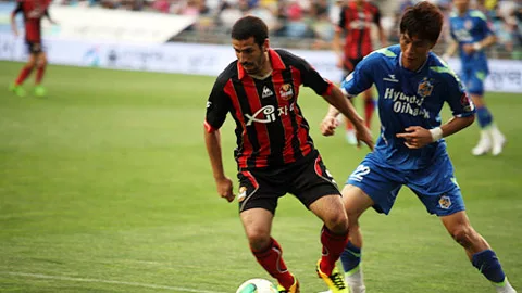 FC Seoul với Ulsan Hyundai