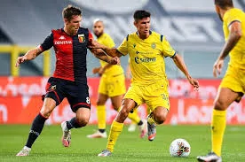 Verona cùng Genoa