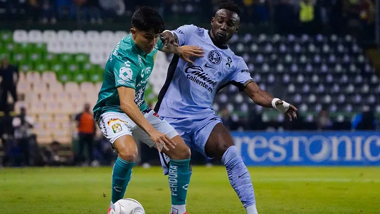 Leon với CF America