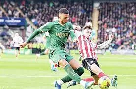 Plymouth với Leeds