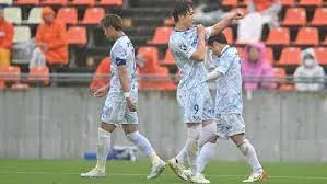 Tokushima Vortis cùng Renofa Yamaguchi