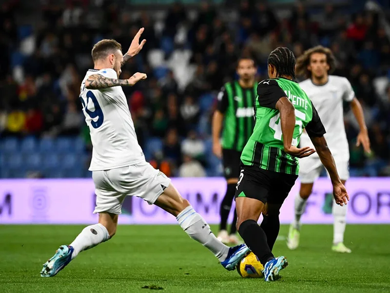 Lazio với Sassuolo