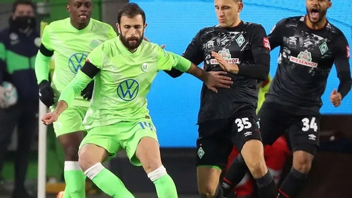 Bremen cùng Wolfsburg