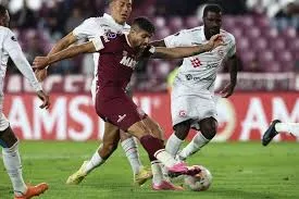 Luqueno với Bragantino